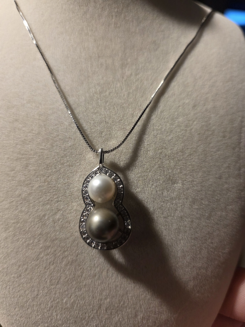 AW &BT Seawater Pendant